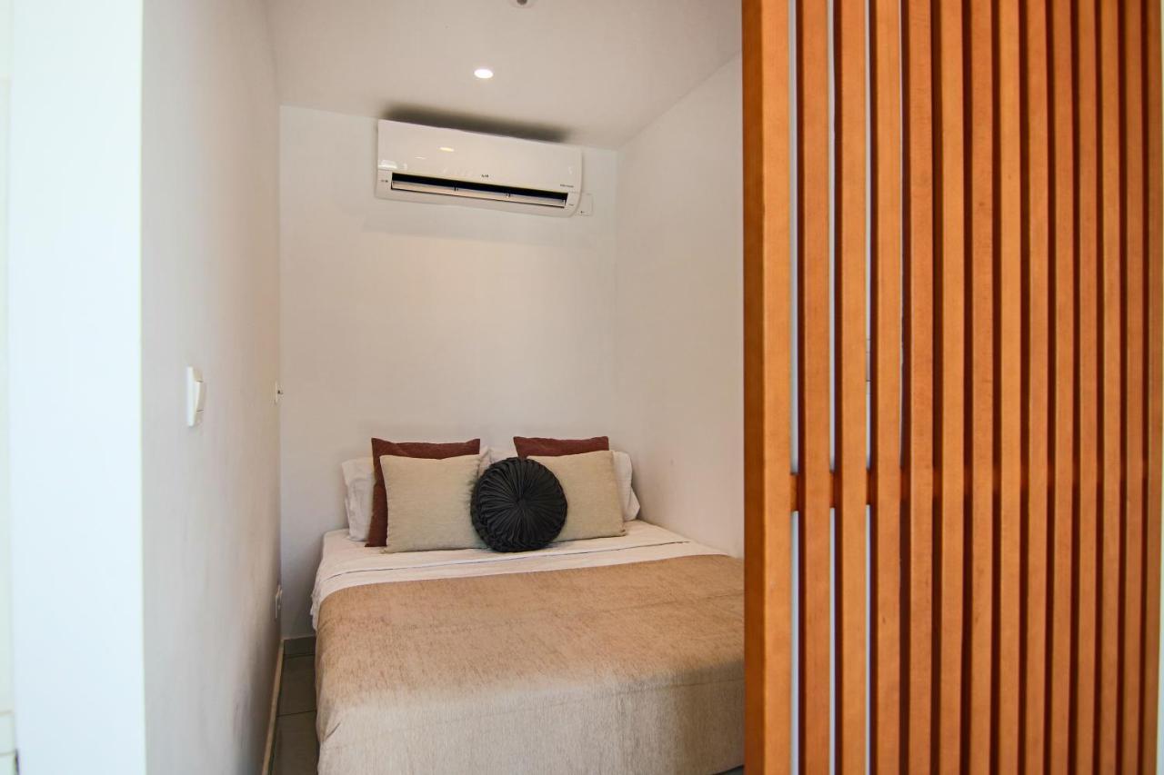 Ferienwohnung Phaedrus Living - Seaside Luxury Flat Harbour 109 Paphos Exterior foto